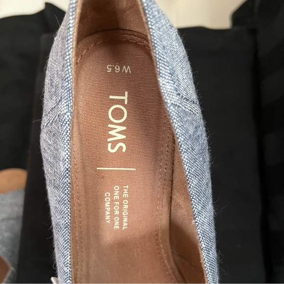 Tom’s classic wedge sandal women’s size 6.5W US. - Picture 2 of 6